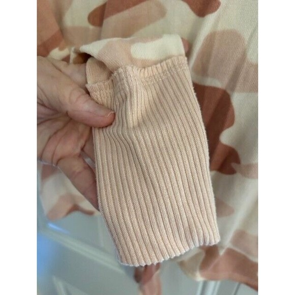 Derek Heart Womens Top Size Small Juniors Pink Camouflage Long Sleeve Good Cond - Picture 2 of 6